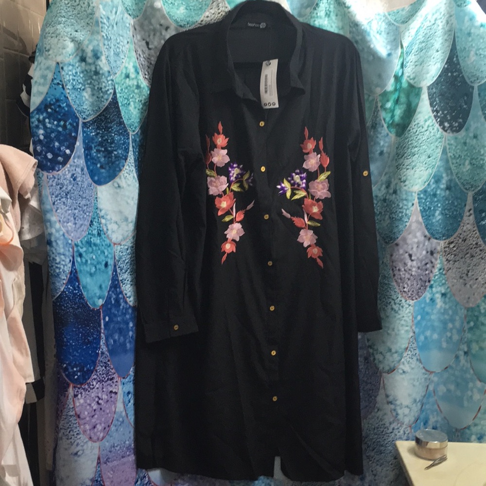 Boohoo plus embroidered black midi shirt dress
